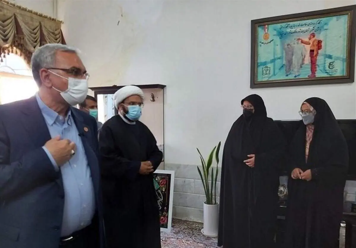 وزیر بهداشت: دوران کرونا ۳۰۰ نفر از کادر درمان کشور به شهادت رسیدند