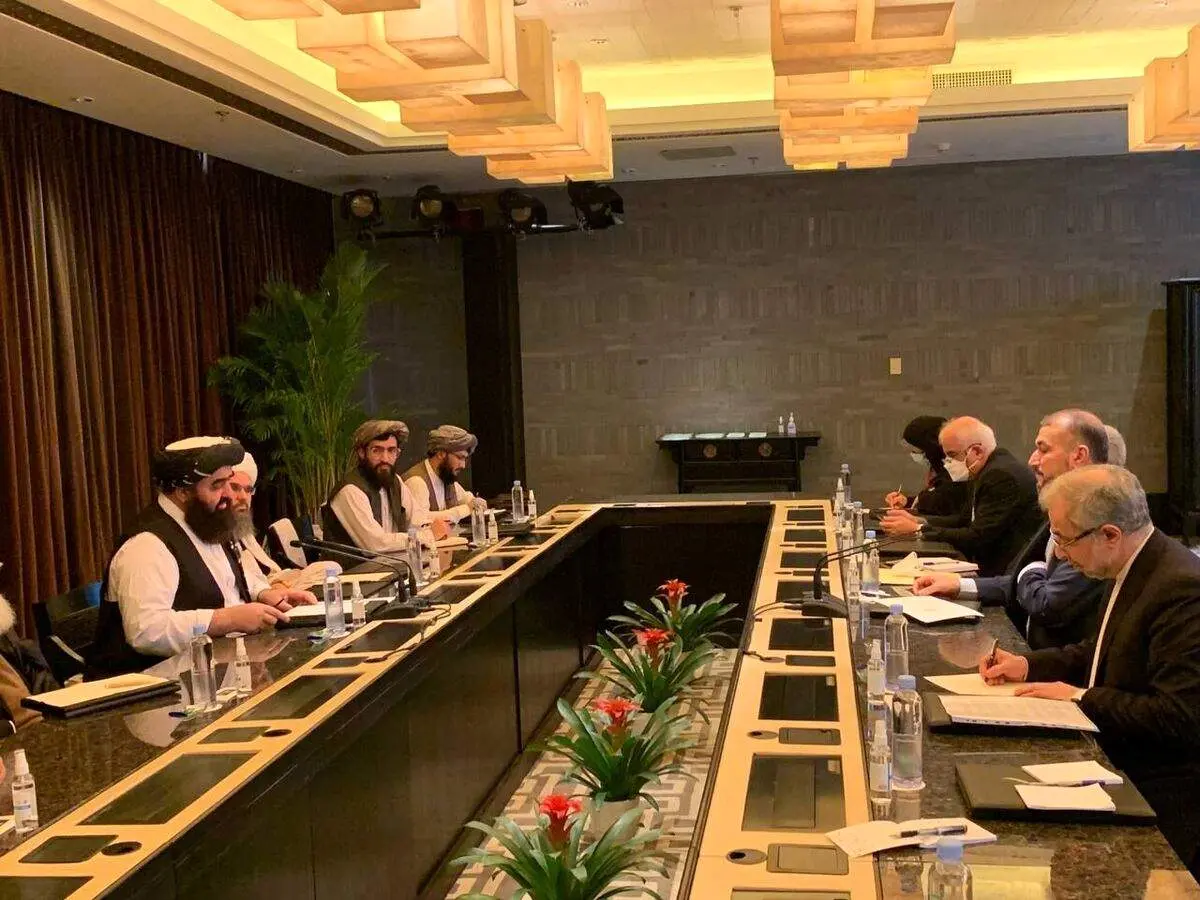 تأکید امیرعبداللهیان بر ضرورت تحقق دولت فراگیر و رعایت حقوق زنان در افغانستان