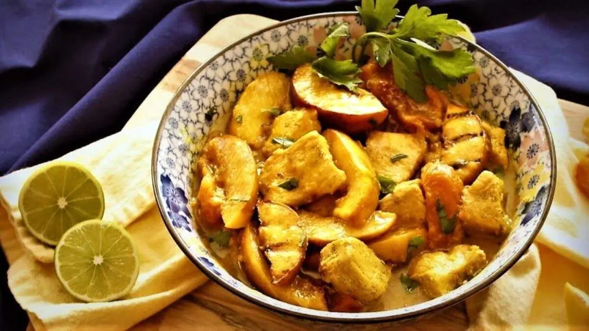 خورش هلو