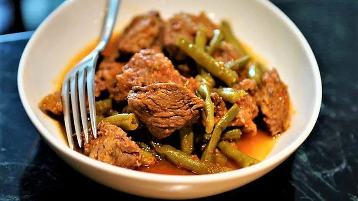 خورش لوبیا سبز و گوشت