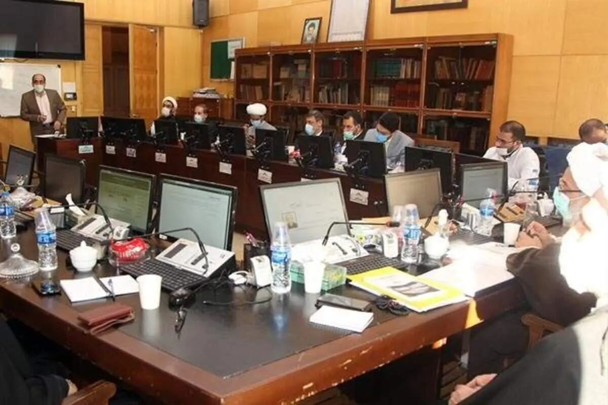 جلسه مشترک کمیسیون فرهنگی مجلس با جمعی از هنرمندان حوزه سینما
