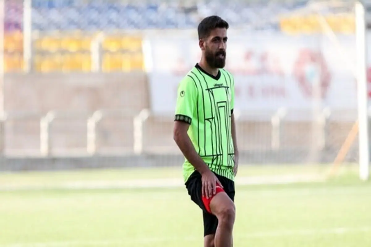 مدافع پرسپولیس ۳ تا ۴ هفته دور از میادین