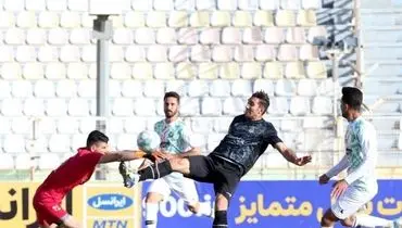 واکنش مالک یک باشگاه به اتفاق باورنکردنی در فوتبال ایران/ بازیکنی که در یکی از پارک‌های شهر تمرین می‌کند!