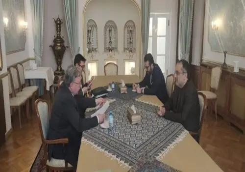 تاکید روسیه بر حق غنی‌سازی ایران / اولیانوف: عراقچی کاملا درست می گوید

