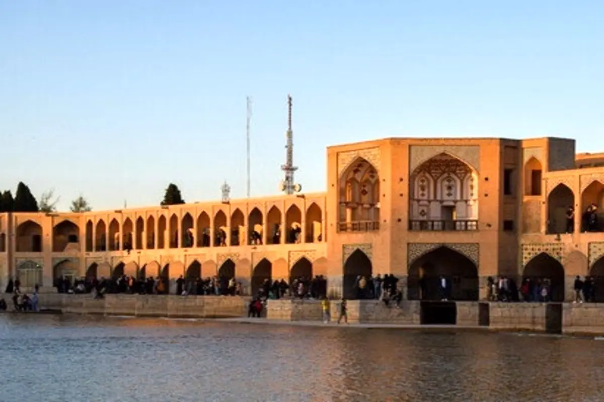 رهاسازی آب زایندهرود برای کشاورزان غرب و شرق اصفهان