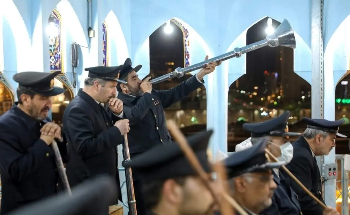 آیین نقاره ‌زنی در حرم مطهر امام رضا (ع)