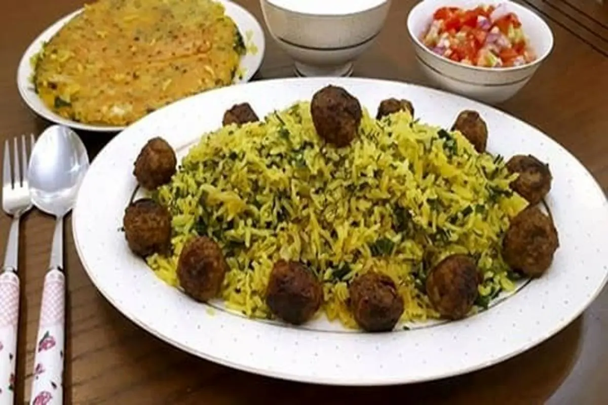 طرز تهیه کلم‌پلو شیرازی بسیار خوش‌عطر با روش مخصوص
