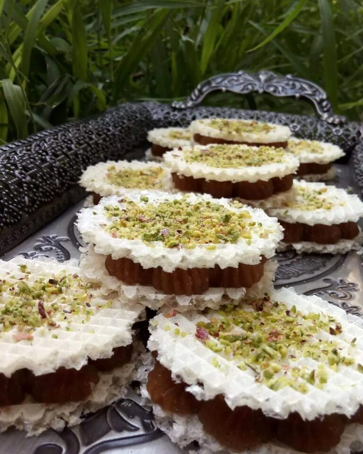 طرز تهیه حلوا حصیری + فوت و فن خوشمزه شدن