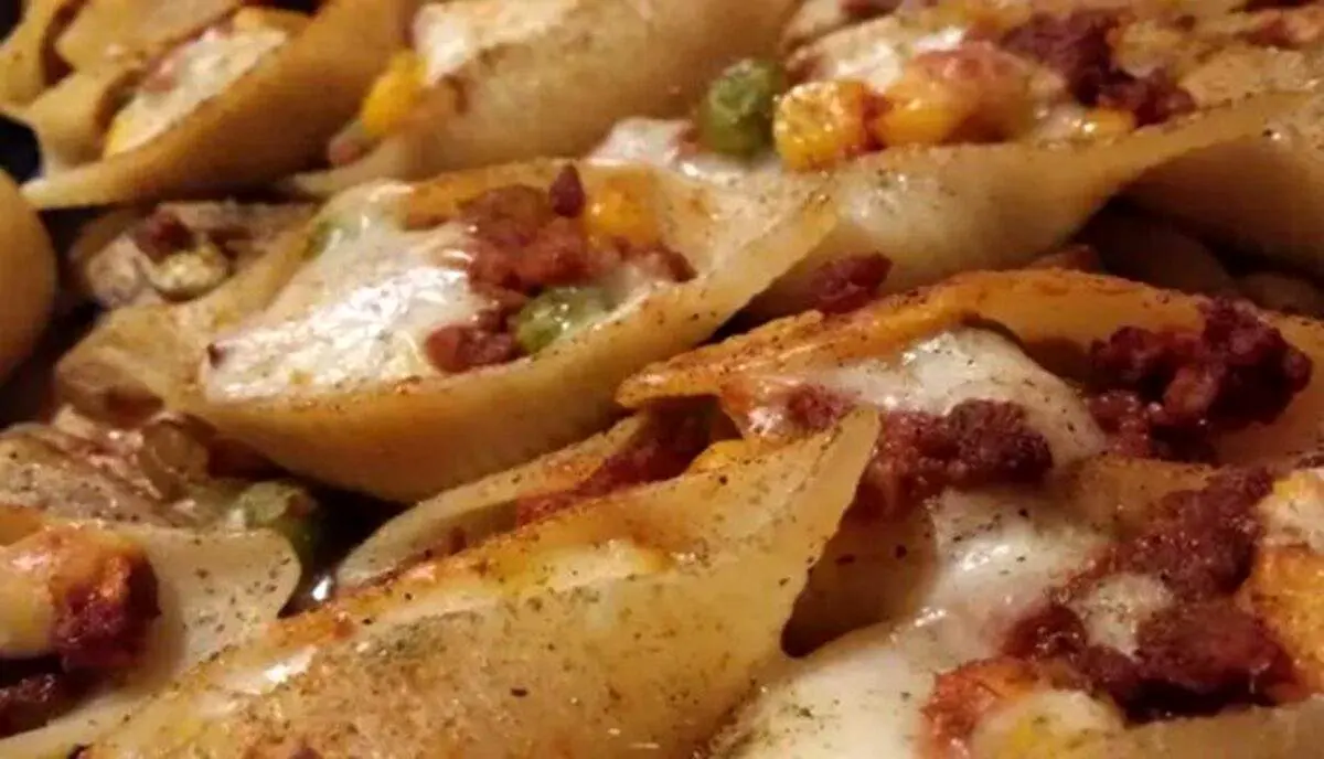 طرز تهیه جامبو شلز با گوشت چرخ کرده