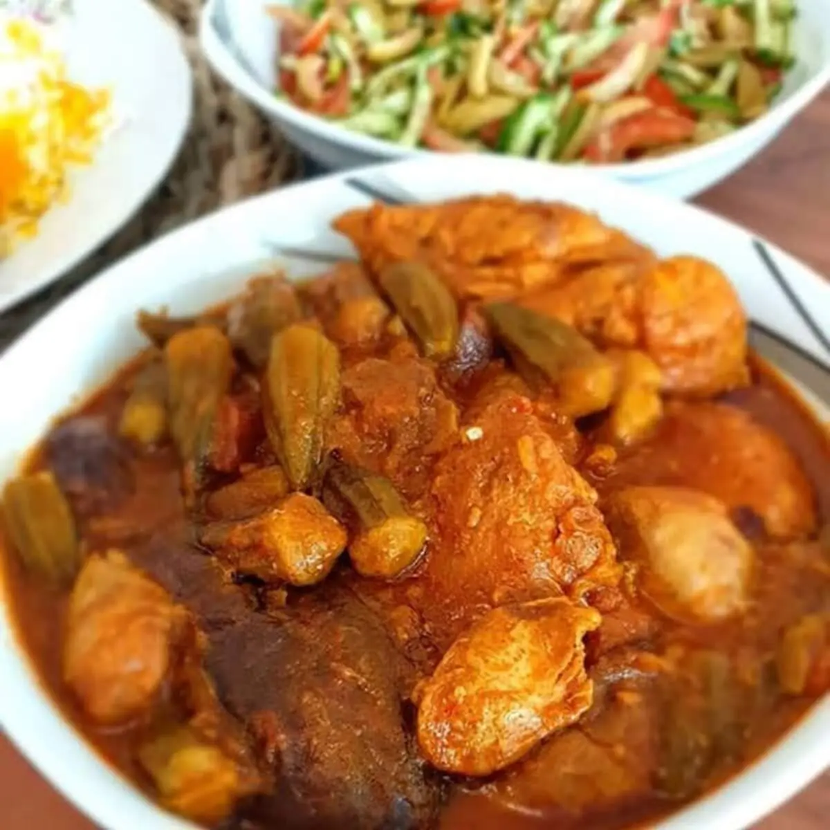طرز تهیه خورش بامیه و بادمجان