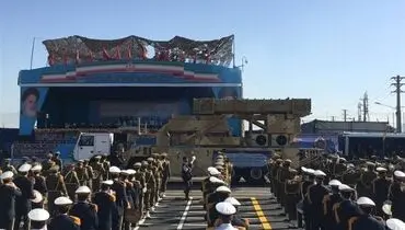 نمایش موشک‌های زمین به زمین ارتش در رژه ۲۹ فروردین/ تحویل پدافندموشکی دزفول به ارتش + تصاویر