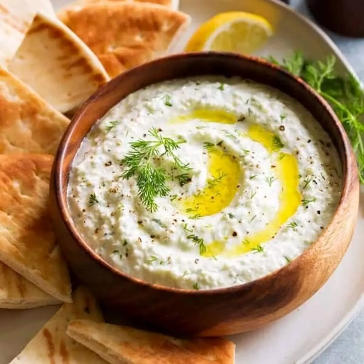 طرز تهیه سس زاتزیکی