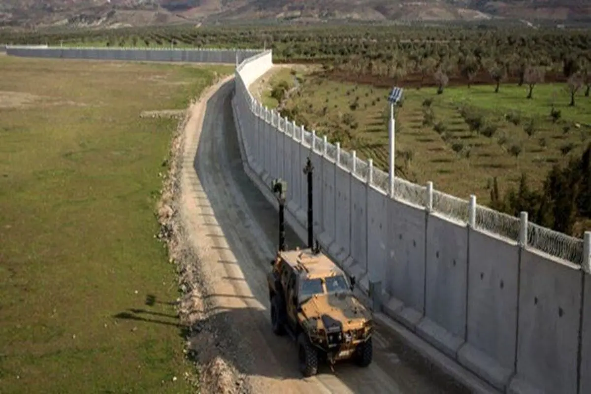 این دیوار بین ایران و ترکیه قرار می‌گیرد | واکنش مهم وزیر کشور ترکیه + عکس