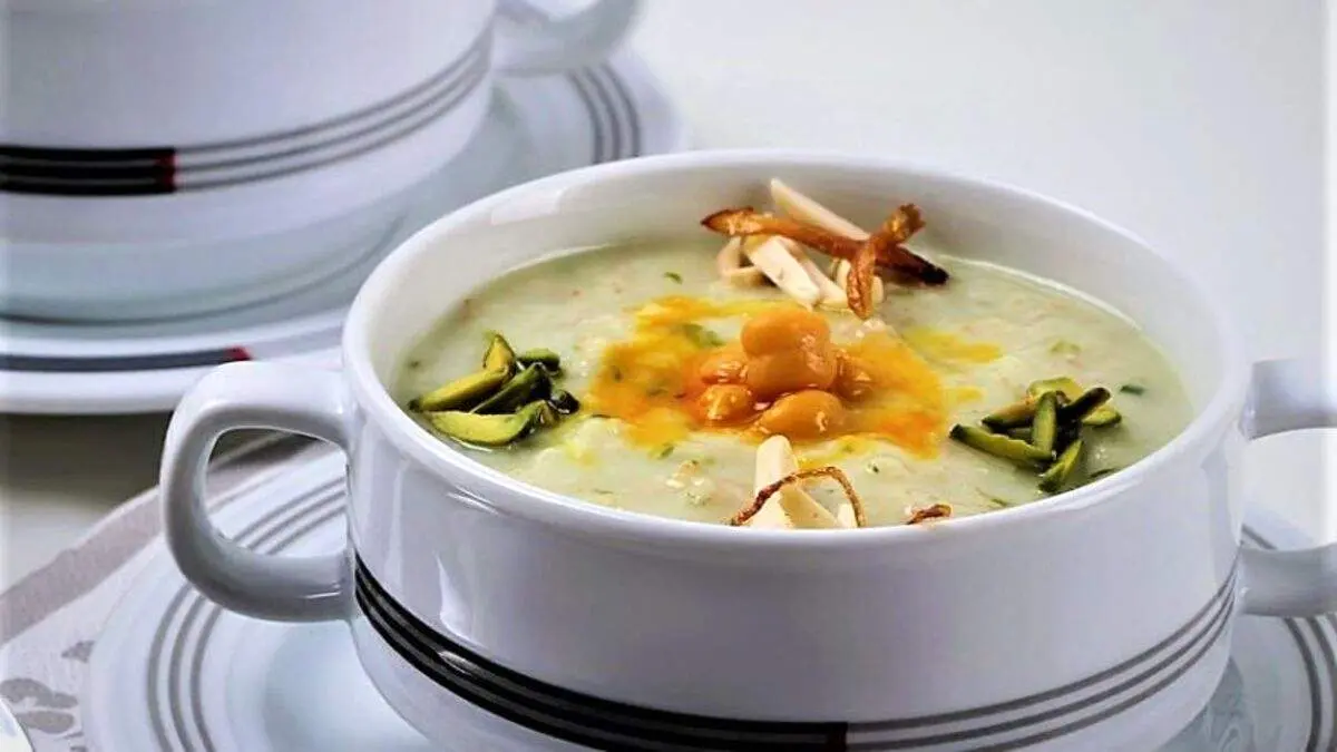 طرز پخت آش گندم شیر