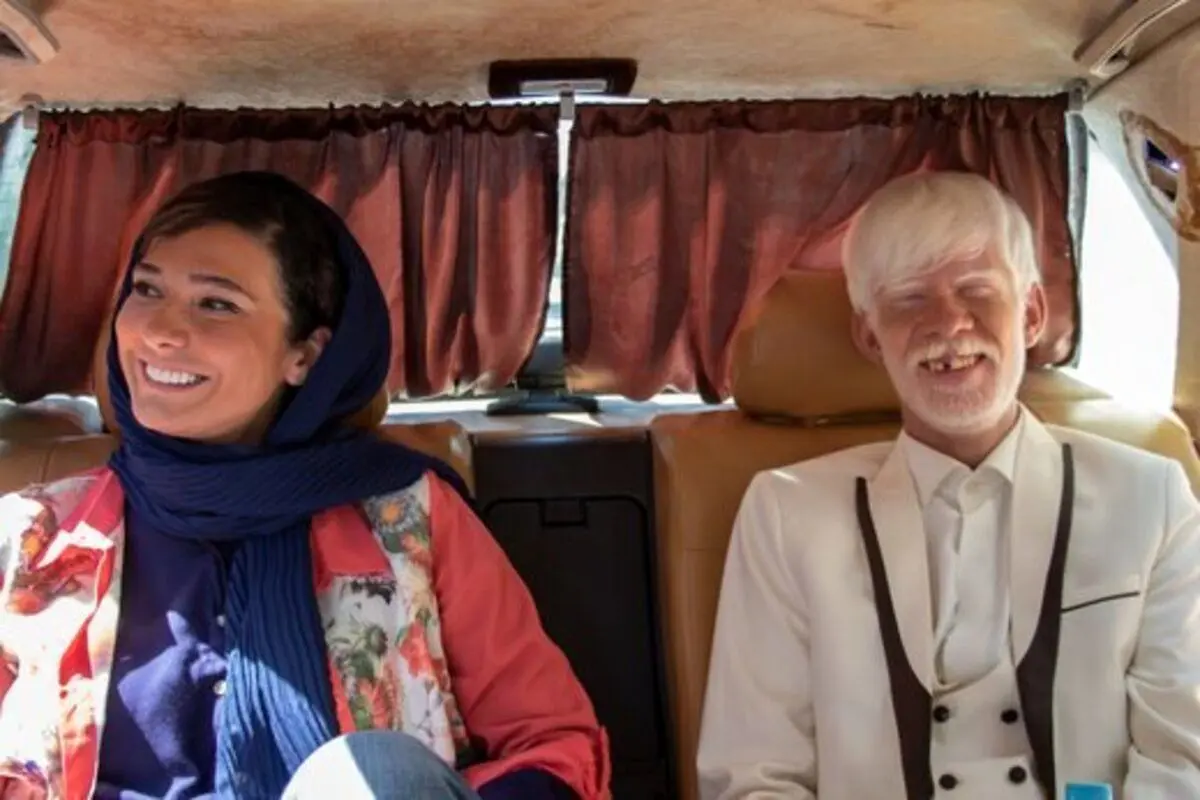 نقاشی عجیب روی صورت مینا وحید + عکس