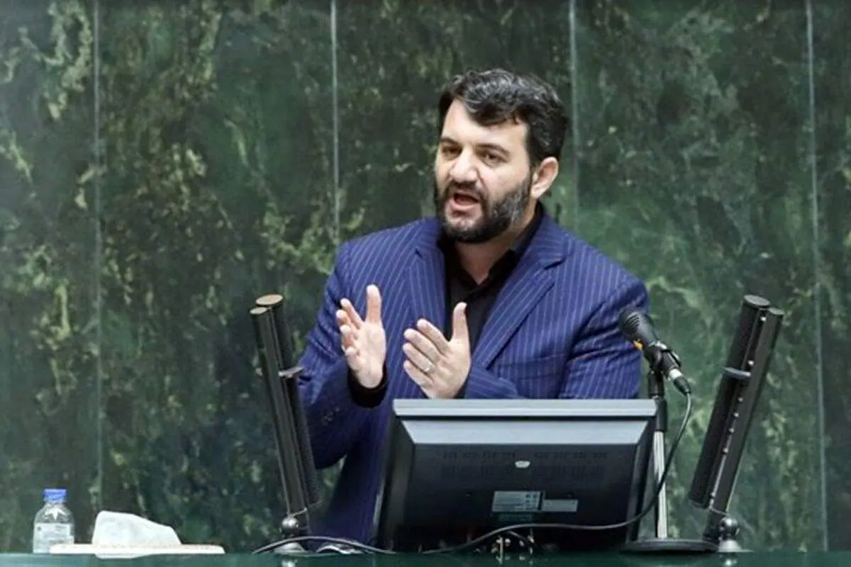 اظهارات وزیر رفاه درباره انتصابات عجیب وزارتخانه در دولت روحانی/ عبدالملکی مدعی پاکسازی وزارت رفاه از فتنه گران ۸۸ شد/ یک روز تأخیر در پرداخت حقوق بازنشستگان نداشتیم