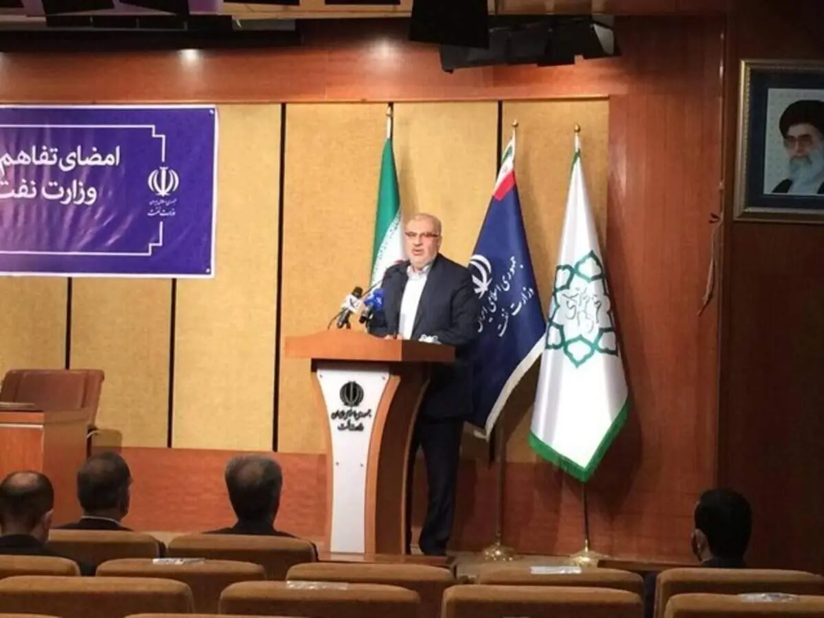 درآمد ۴۳ میلیارد دلاری صنعت نفت در سال ۱۴۰۰/ هشدار وزیر نفت درباره نزدیکی مقدار مصرف بنزین و نفت‌گاز به ظرفیت پالایشی کشور