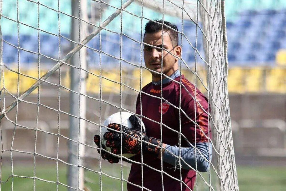 جلسه نافرجام لک با کادر فنی پرسپولیس؛ مرغ «یحیی» یک پا دارد