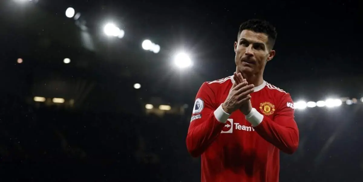 کار زیبای هواداران لیورپول برای رونالدو به خاطر درگذشت پسرش + فیلم