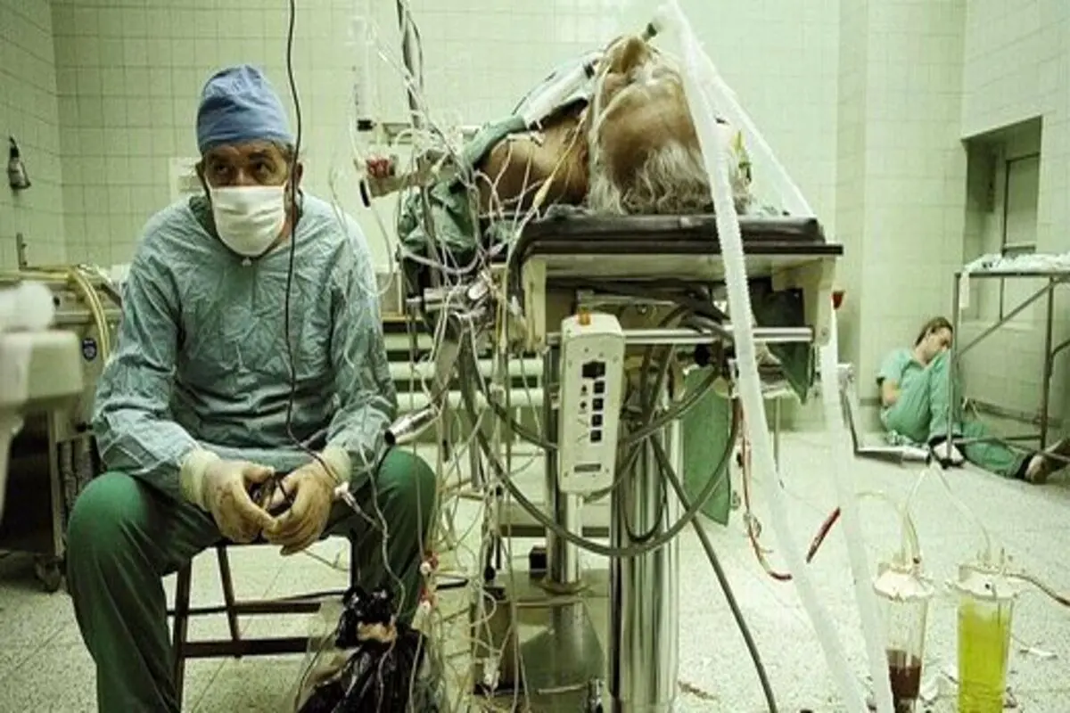 تصویری جالب از عمل پیوند قلب بعد از ۲۳ ساعت جراحی + عکس