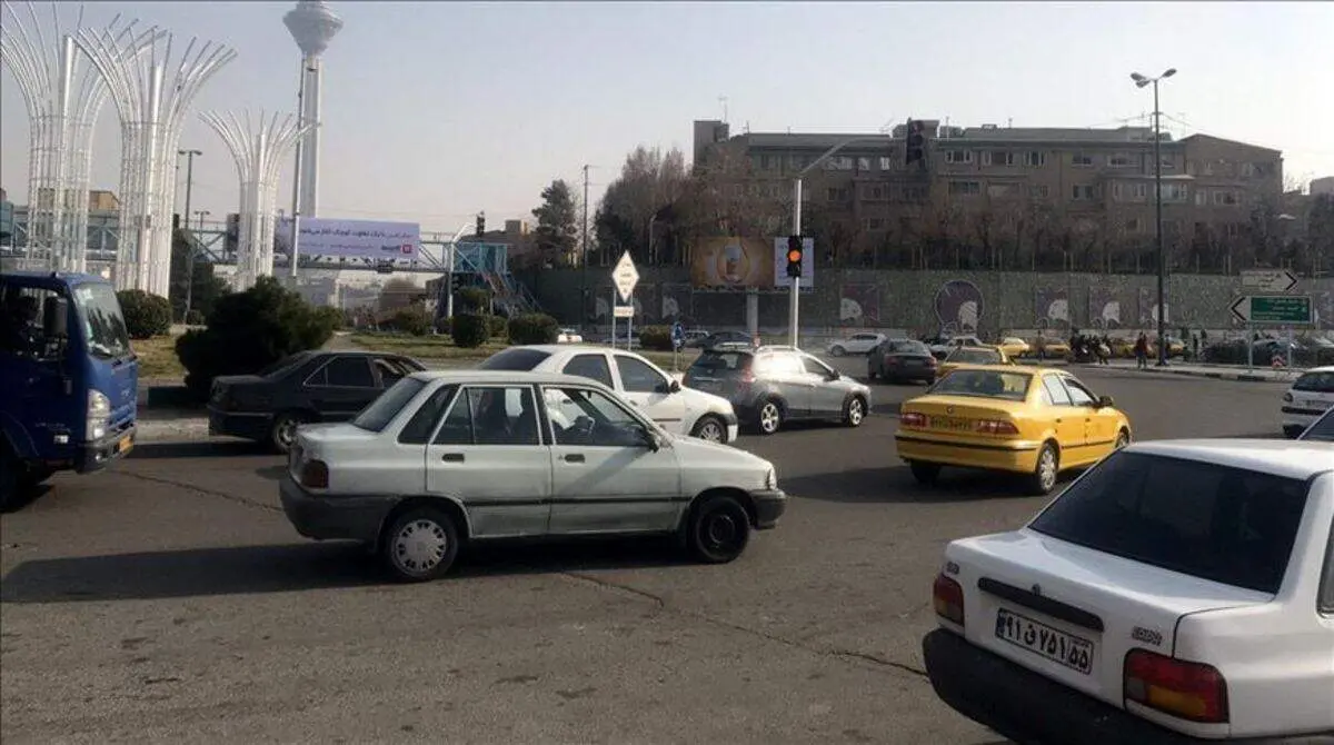 در روز گذشته چند خودرو از تهران خارج شد؟