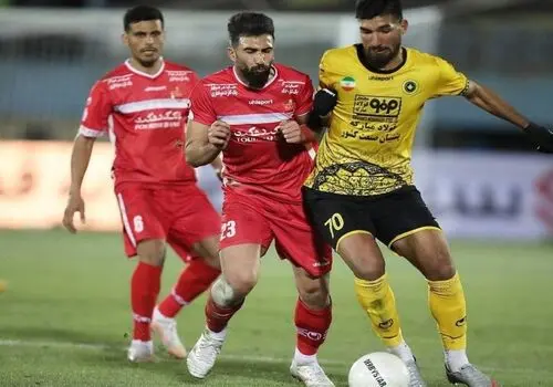کری خوانی بانوان پرسپولسی برای دیدار با سپاهان + فیلم