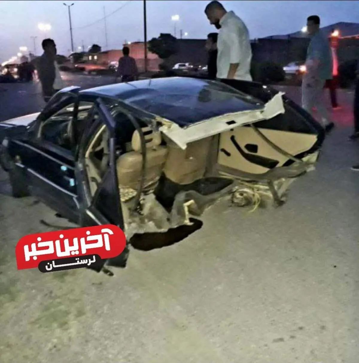 نصف شدن پژو بر اثر تصادف با پراید! + عکس