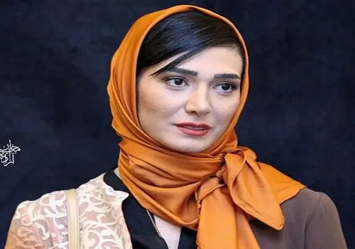 عکس باورنکردنی از مینا وحید روی درخت 