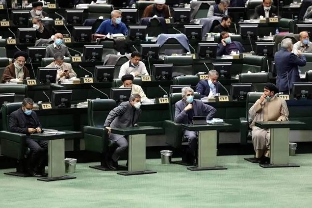 از تحقیق و تفحص از عملکرد ارزی دولت روحانی تا حضور وزير خارجه در مجلس