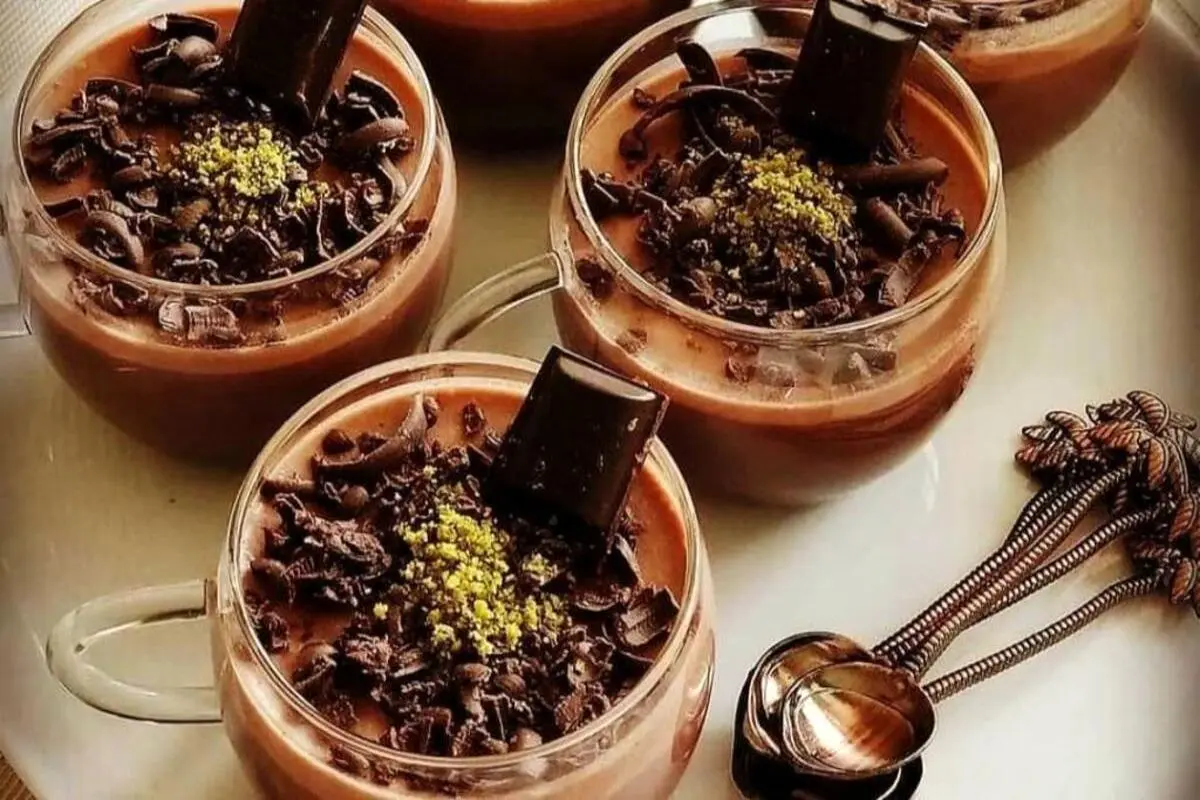 دستور پخت وانیلی و شکلاتی خوشمزه مجلسی ترکیه با نشاسته