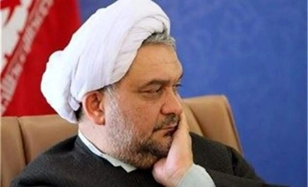 ادعای یک فعال اصولگرا| در دولت رئیسی ۷۰ درصد مدیران از دولت روحانی‌اند و نفوذی!