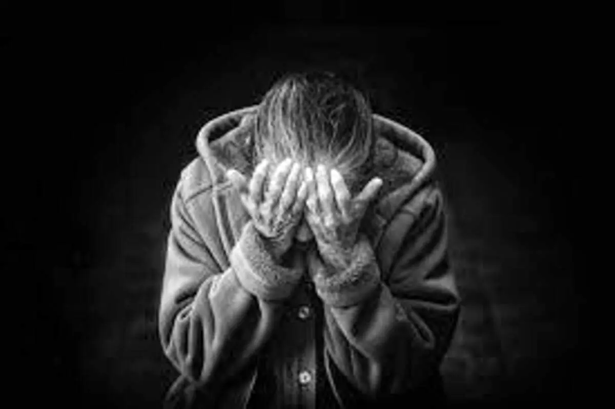 چرا چنین جملاتی را نباید به داغ‌دیدگان گفت؟ / ۸ جمله ممنوعه به افراد سوگوار