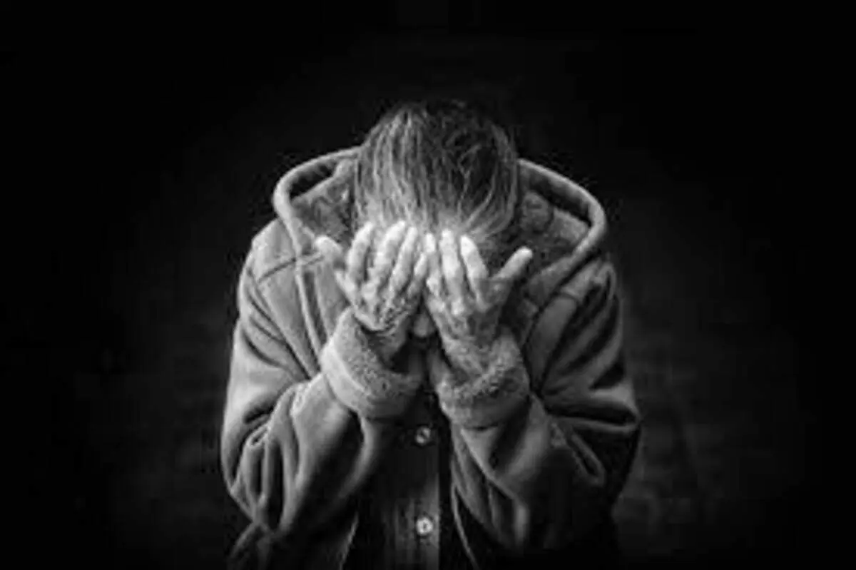 چرا چنین جملاتی را نباید به داغ‌دیدگان گفت؟ / ۸ جمله ممنوعه به افراد سوگوار