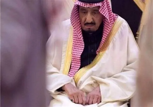  پادشاه عربستان روانه بیمارستان شد