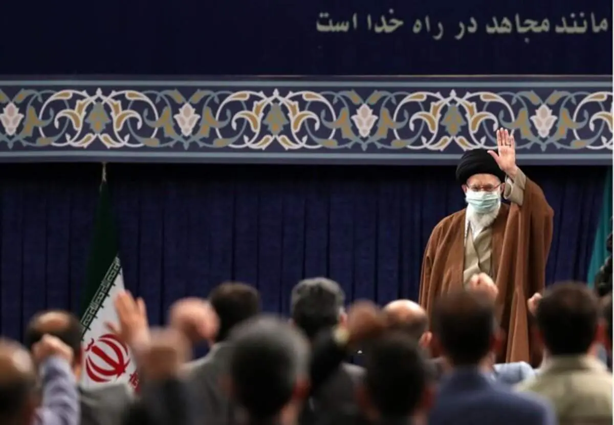 درخواست رهبری از مردم و مسئولان برای کمک به دولت در مسیر انجام امور اقتصادی / هشدار به خودروسازان برای بهره برداری نادرست از سخنان رهبر انقلاب