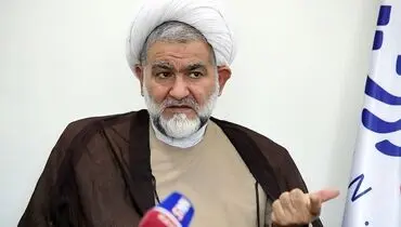 خودروسازان ۲۰۰ نیرو از نزدیکان و اقوام خود استخدام کرده‌اند