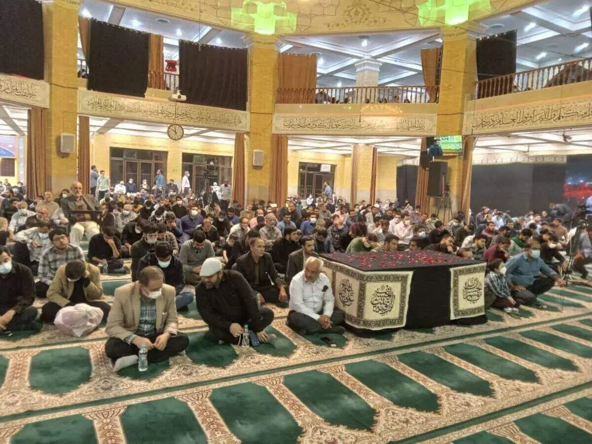 آیین وداع با پیکر حجت‌الاسلام فاطمی‌نیا در دانشگاه امام صادق(ع) برگزار شد +فیلم