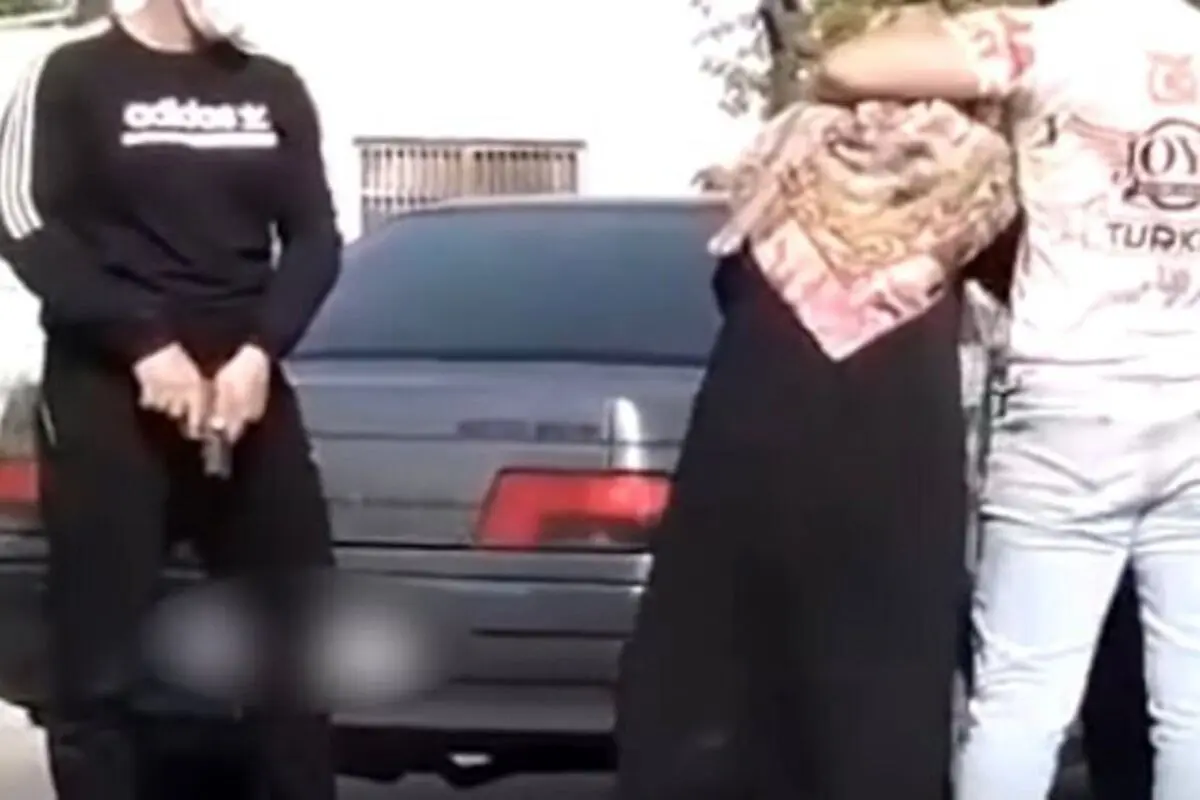بازسازی صحنه سرقت مسلحانه از یک زن | جزئیات ماجرای نفس گیر دستگیری سارقان + فیلم