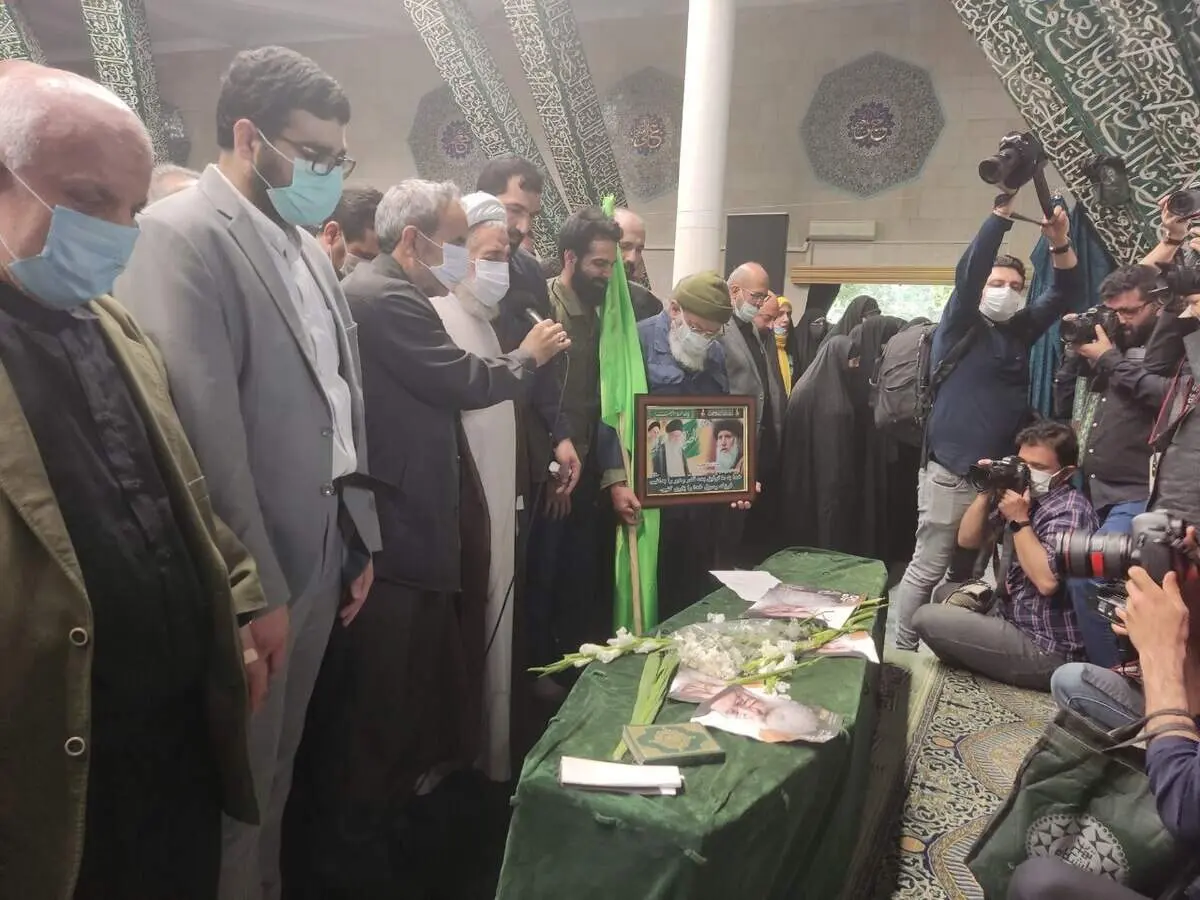 تهرانی‌ها آیت‌الله فاطمی‌نیا را «حسین گویان» بدرقه کردند+فیلم