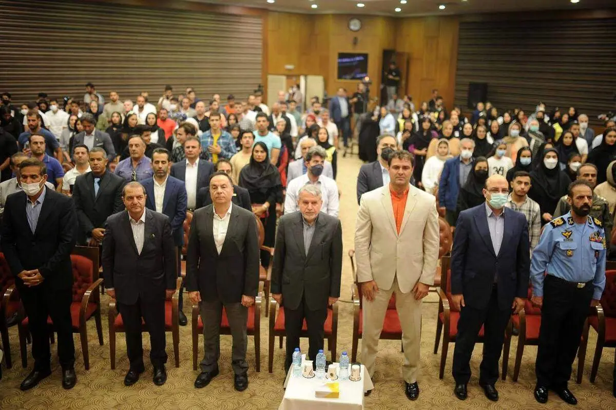 قایقرانی اولویت ورزش ماست و به این خانواده می‌بالیم