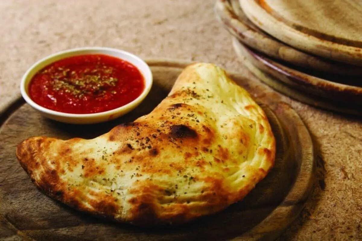 دستور پخت پیتزا کالزونه