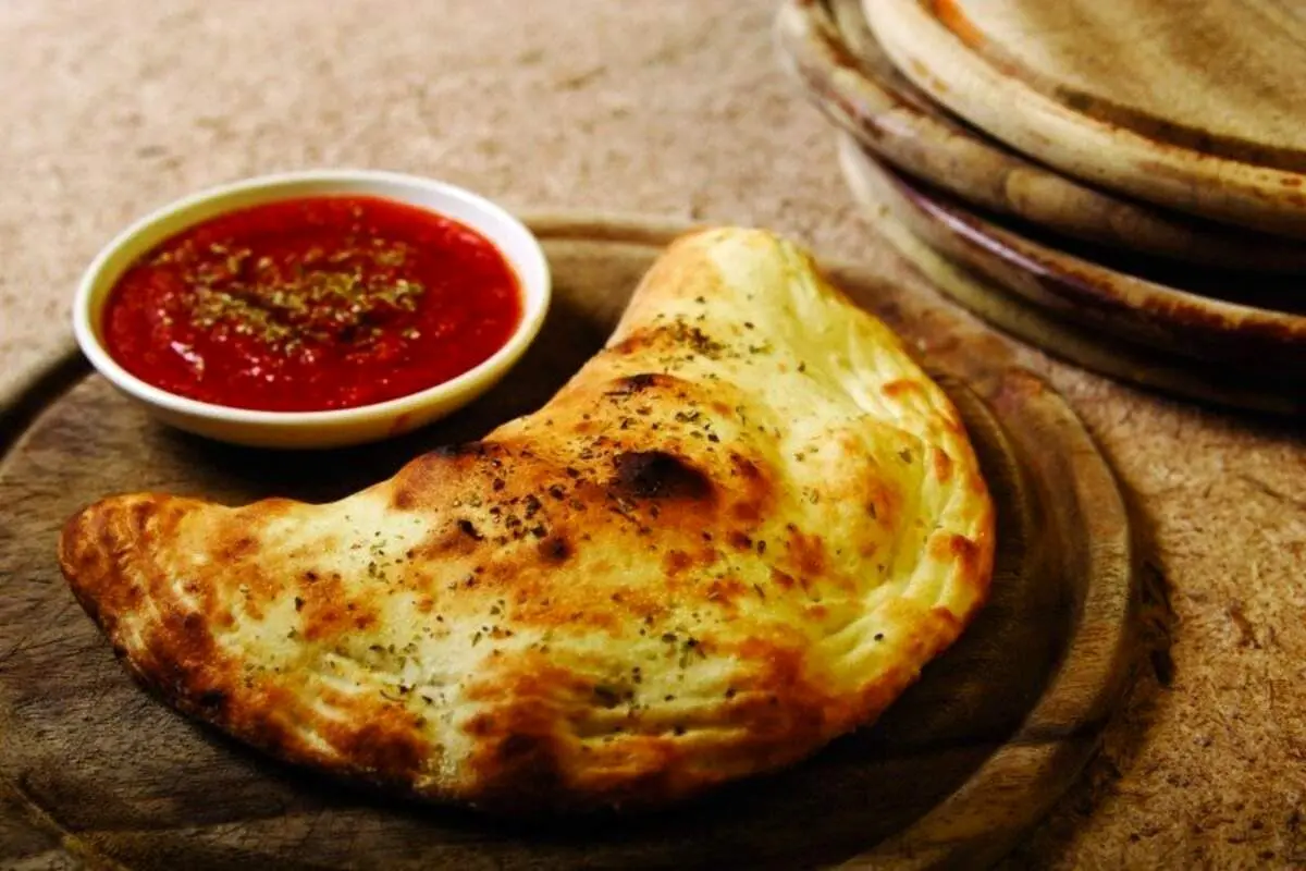 دستور پخت پیتزا کالزونه