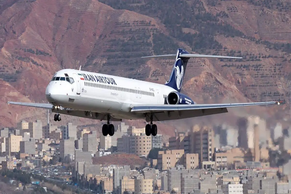نقص فنی در پرواز بندرعباس - تبریز/هواپیما در مهرآباد به زمین نشست