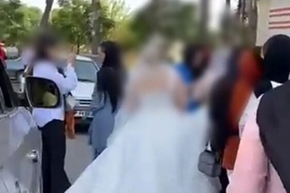 «فشن شو عروس» در خیابان‌های بهارستان + عکس و فیلم