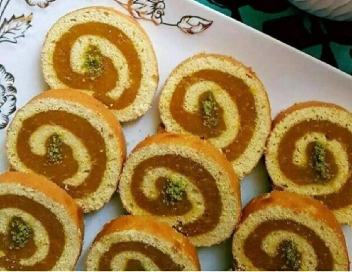 طرز تهیه رولت حلوا زعفرانی مجلسی با کیک