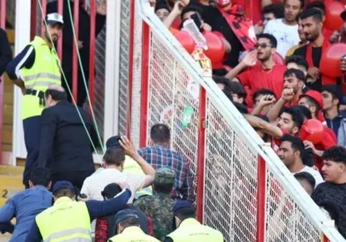 پرسپولیس 1 - 0 نساجی؛ پرسپولیس به استقلال رسید
