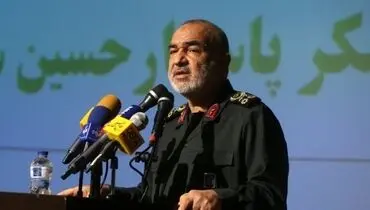 دشمن شایعه‌سازی می‌کند تا مردم در مقابل نظام قرار بگیرند