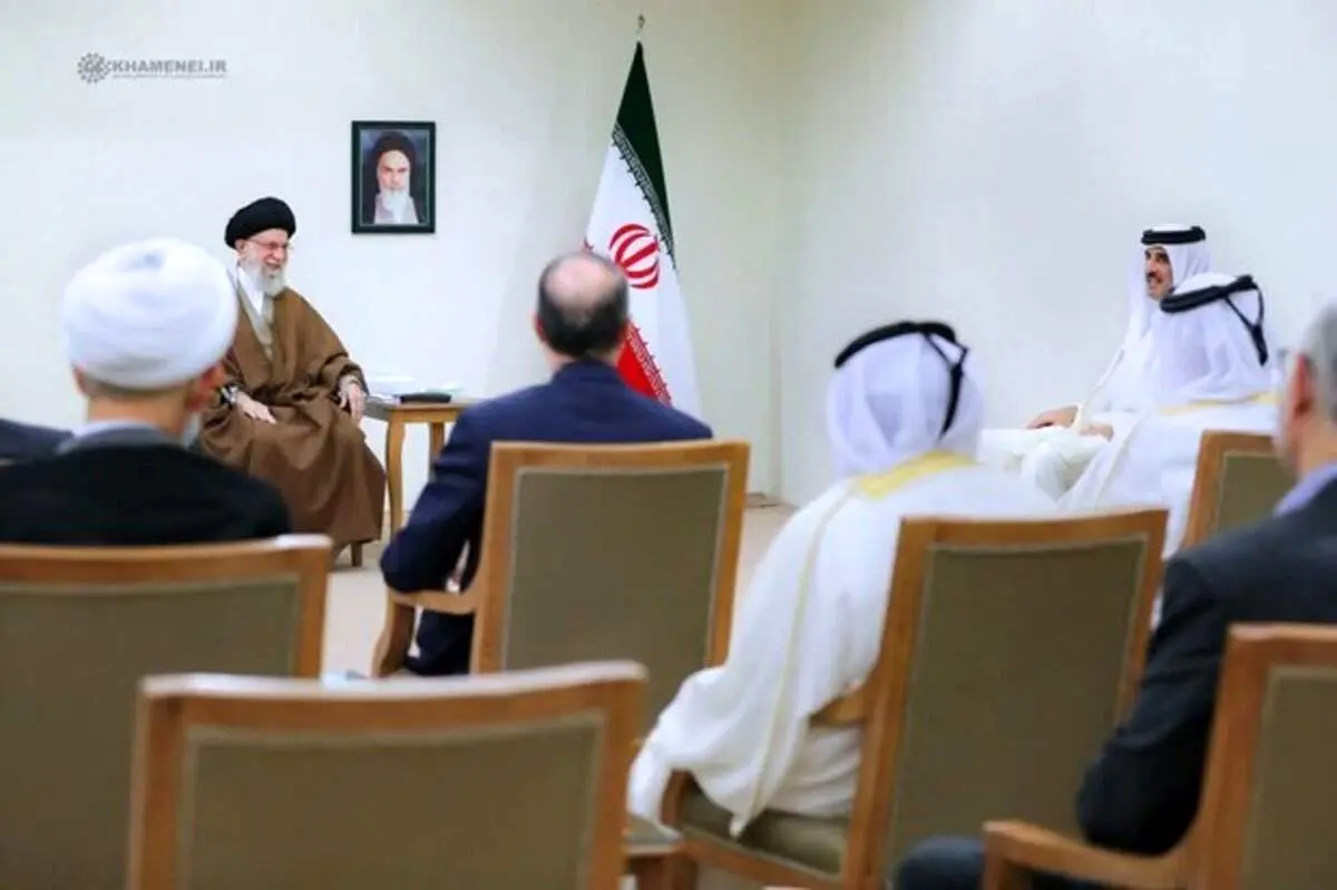 انتقاد رهبری از برخی کشورهای عربی در دیدار امیر قطر / صهیونیستها هرجا پا میگذارند فساد ایجاد میکنند