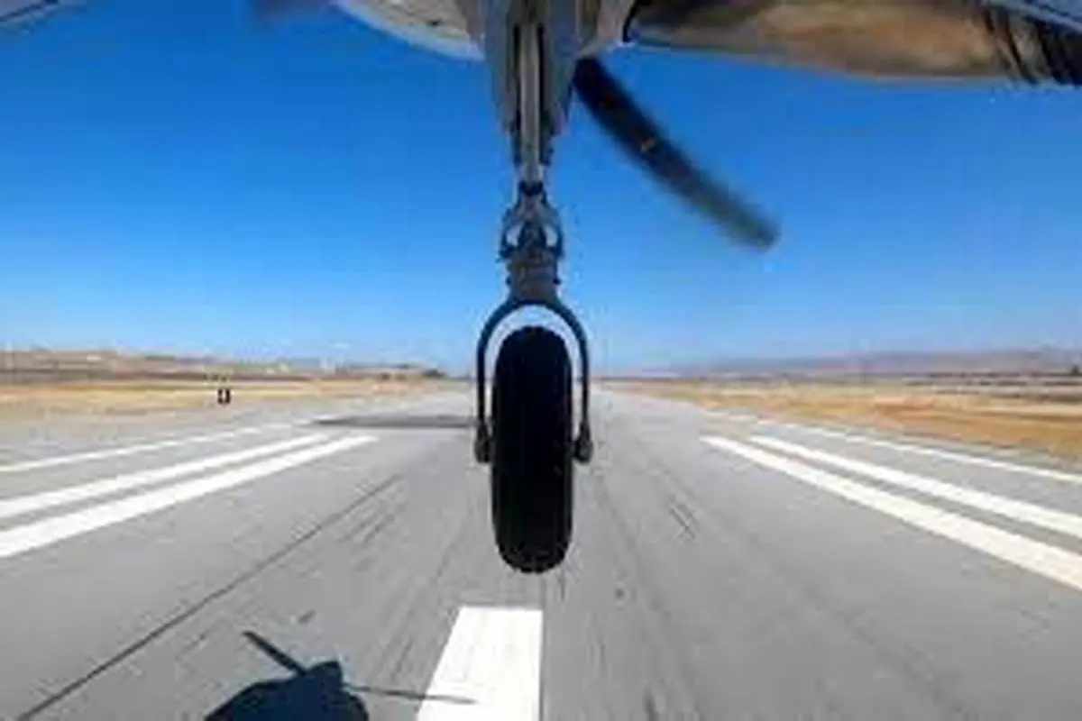 فرود هواپیما به کمک مسافر پس از بیهوشی خلبان