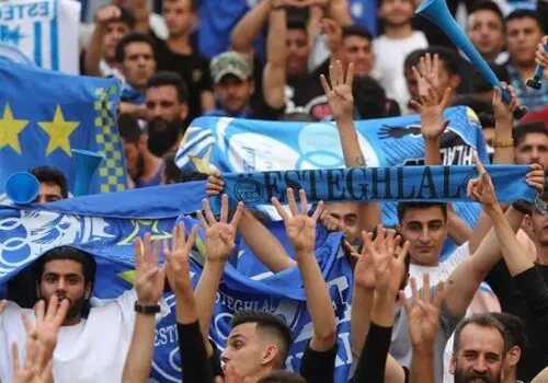 
در اتفاقی عجیب، سپاهان برای پرسپولیس و استقلال دستگاه شوک می‌خرد! 